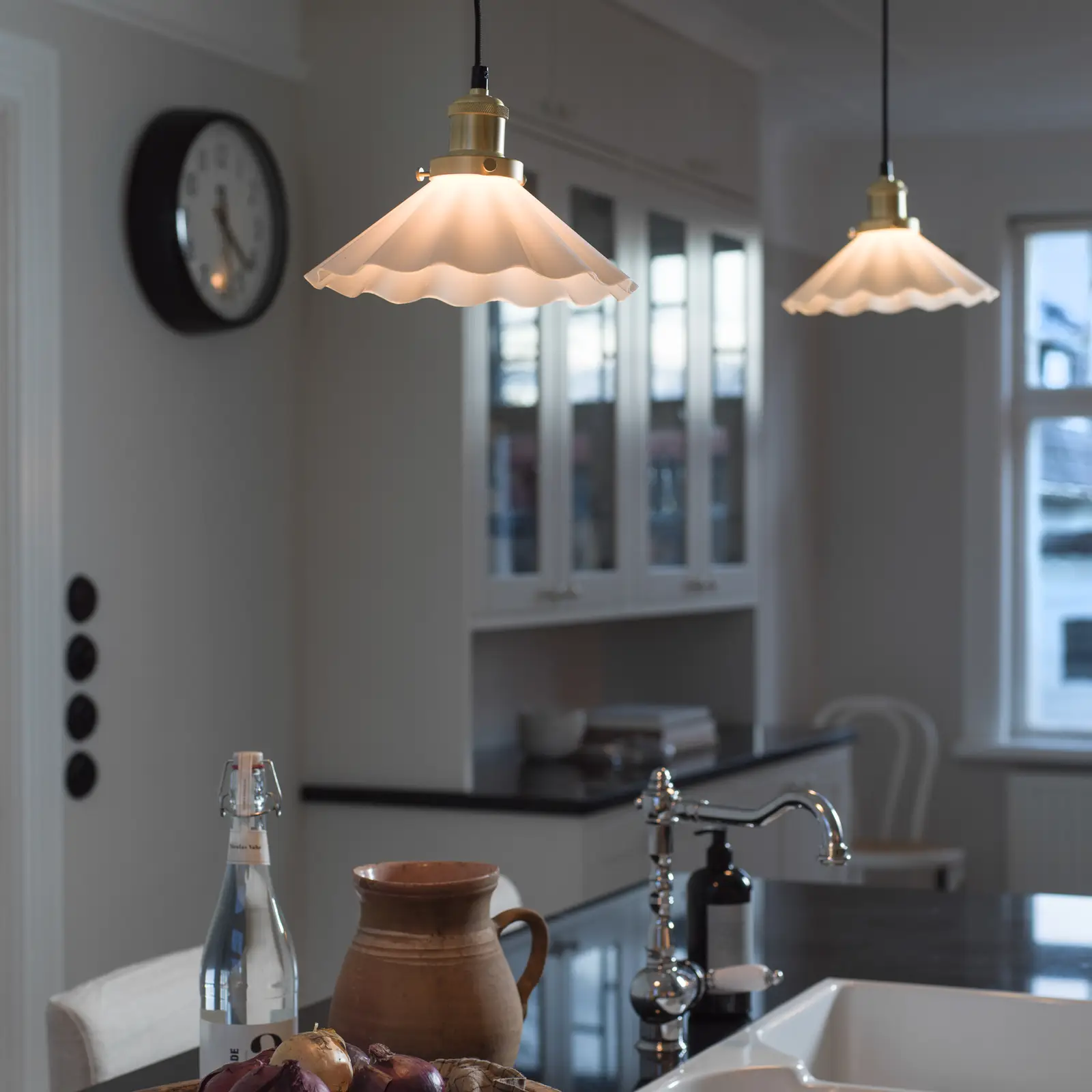 PR Home August lógó lámpa, üvegbúra Ø 25 cm